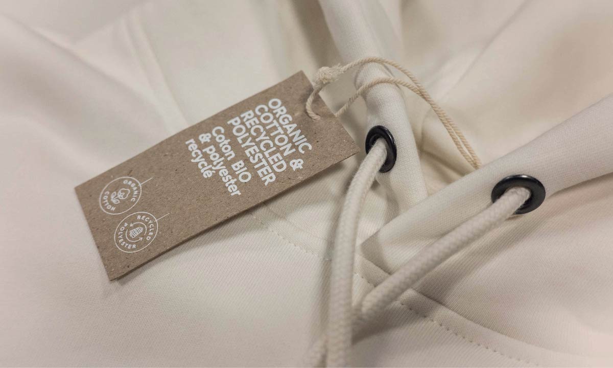 Nahaufnahme Hoodie aus Biobaumwolle