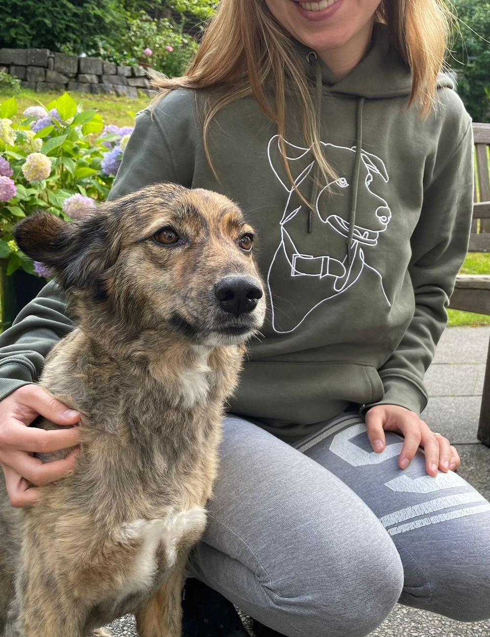 Felpa verde personalizzata con cane